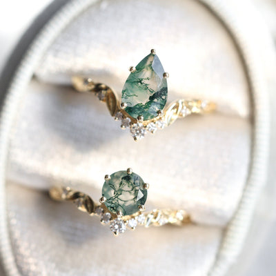 Pear Leaf moss agate ring set with leaf open band