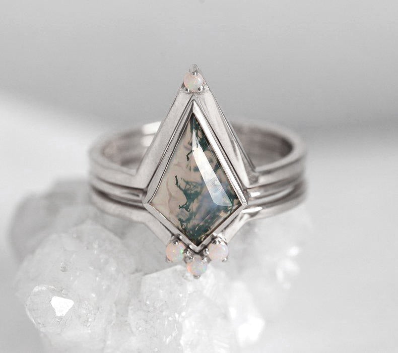 Kite Moss Agate, White Gold Ring Set with Side Australian Opal Stones