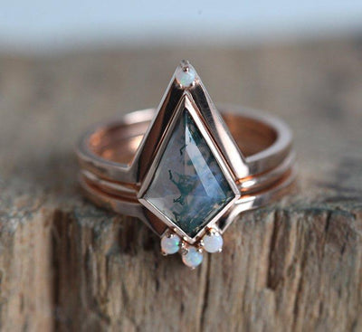 Kite Moss Agate Ring Set with Side Australian Opal Stones