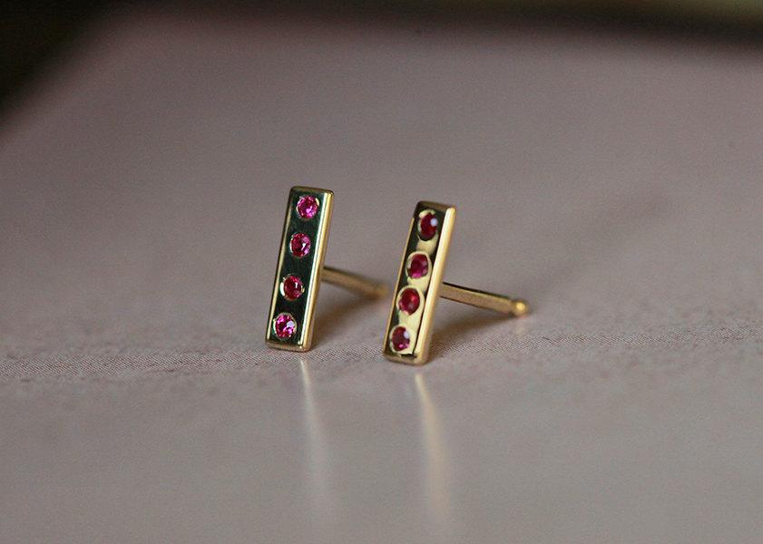 Round red ruby gold bar stud earrings