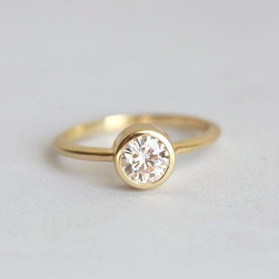 Pia Diamond Ring-Capucinne