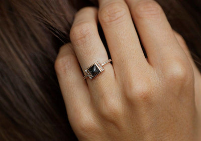 PRINCESS-CUT BLACK DIAMOND RING WITH WHITE DIAMOND ACCENTS-Capucinne