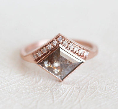 Kite Salt & Pepper Diamond Ring with Round Side Diamonds