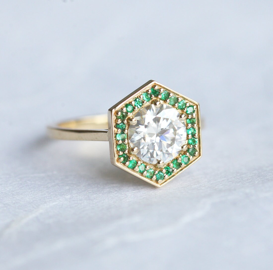 Rhea Engagement Ring-Capucinne