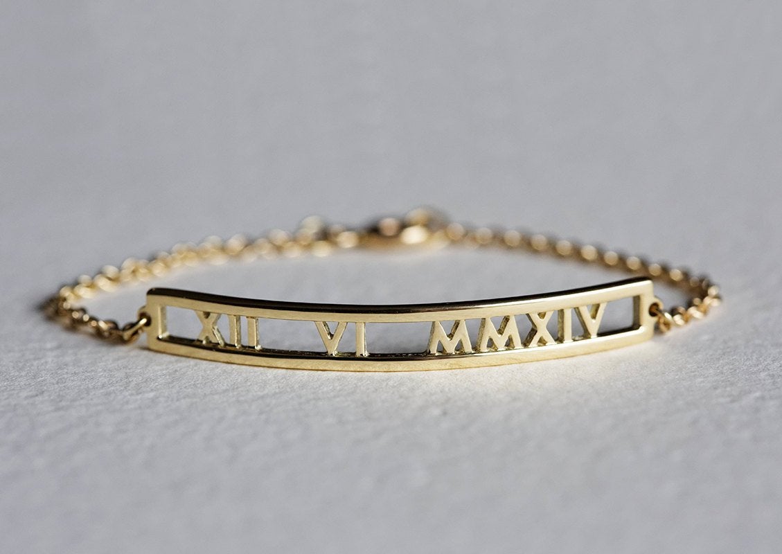 Gold bar chain bracelet with personalized roman numerals