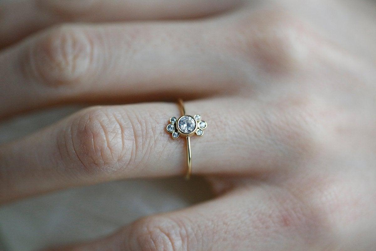 Round Engagement Ring, Diamond Engagement Ring-Capucinne