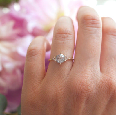 Hexagon Salt & Pepper Diamond Ring Set with 2 Side White Triangle Diamonds