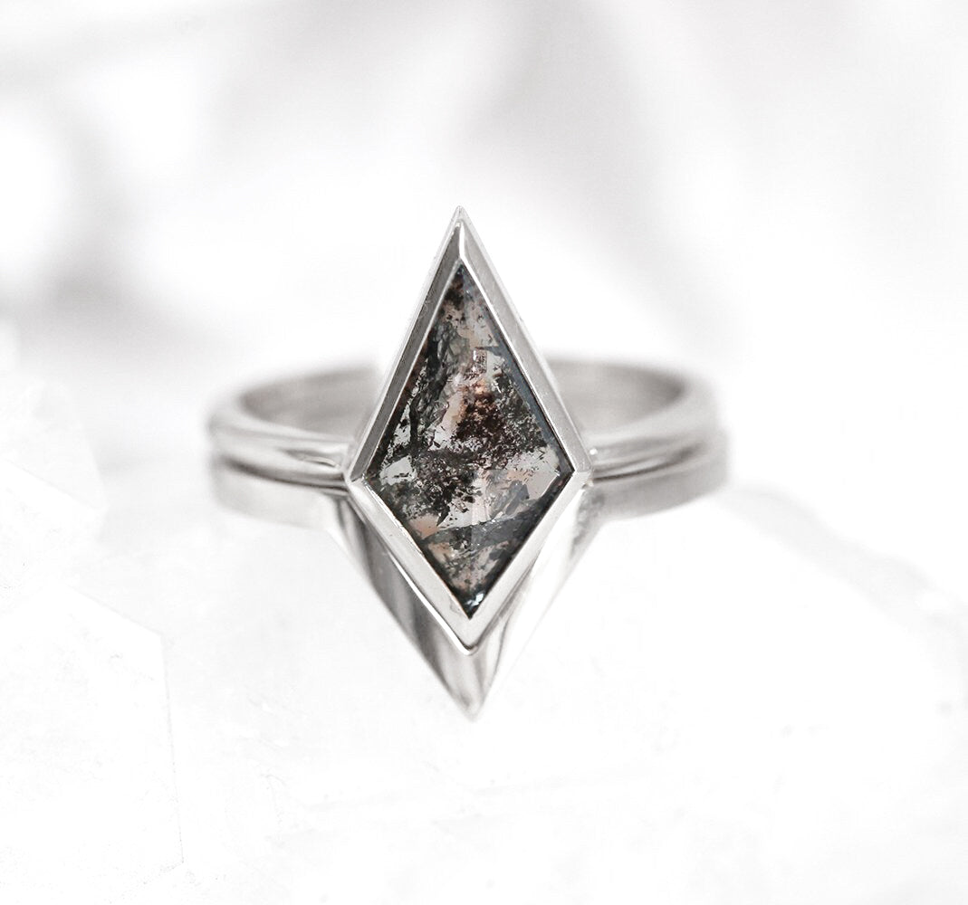 Kite Salt & Pepper Diamond Engagement Ring Set with 1 Side Salt & Pepper Kite Diamond