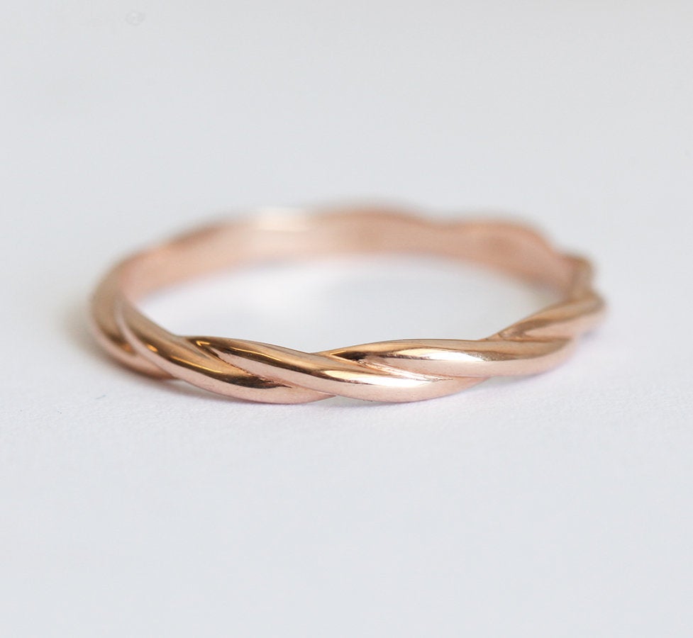 Simple Twisted Rope Wedding Ring Rose Gold Capucinne