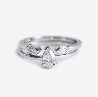 Solitaire Diamond Ring Set With Open Diamond Band-Capucinne