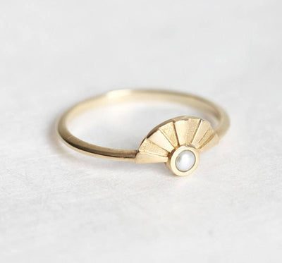 Round White Pearl Solitaire Gold Sun Ring