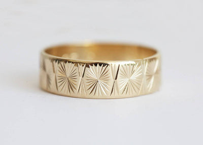TEXTURED RING, SOLID GOLD BAND RING-Capucinne