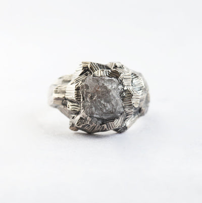 The Rock Diamond Ring-Capucinne