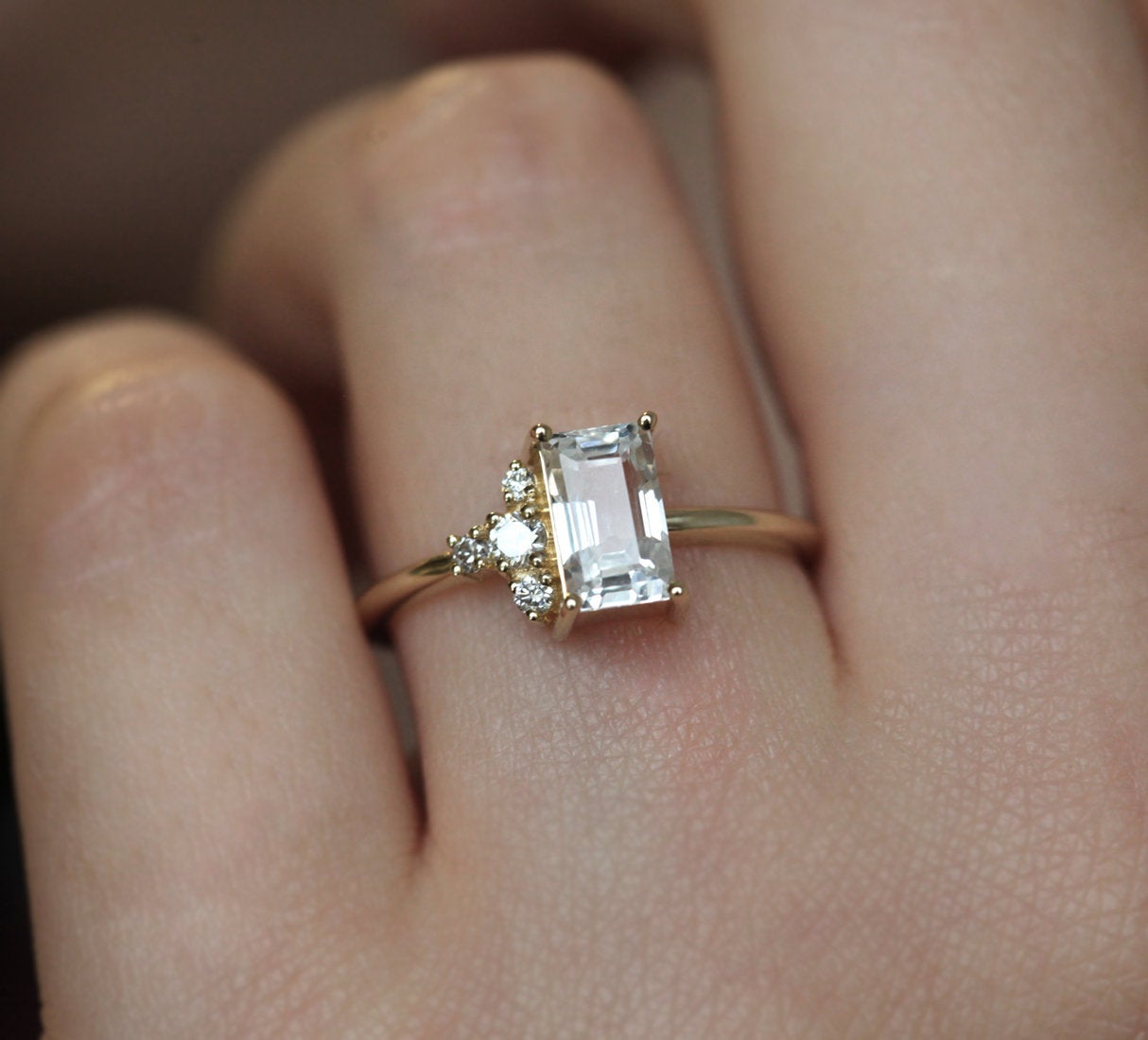 Theodore White Sapphire Diamond Ring-Capucinne