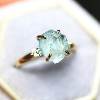 Raw-Cut Aquamarine Three-Stone Ring with 2 Round White Diamonds