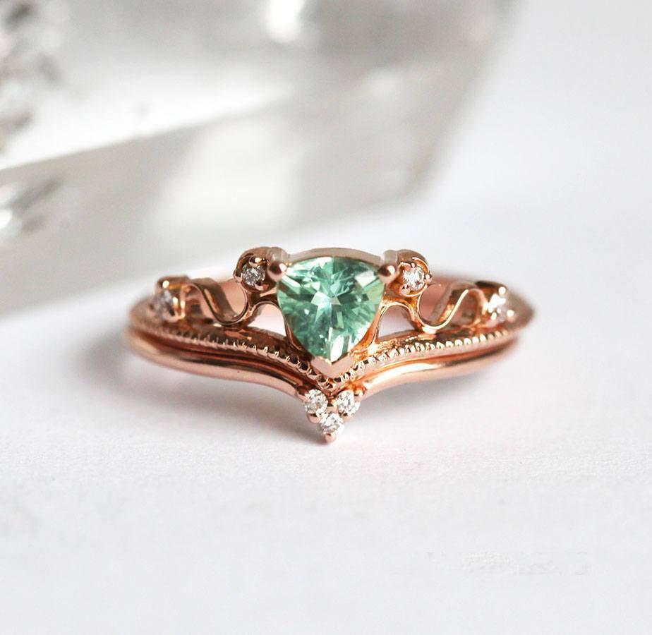 Green Trillion-Shape Tourmaline Vintage Diamond Ring Set