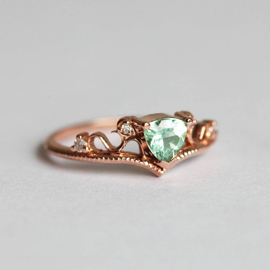Green Trillion-Shape Tourmaline Vintage Diamond Ring Set