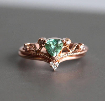 Green Trillion-Shape Tourmaline Vintage Diamond Ring Set