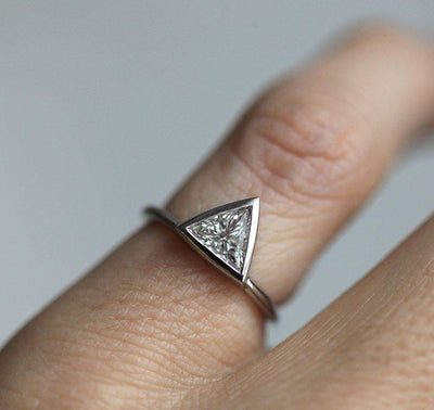 Triangle Cut 0.4 Carat Diamond Solitaire Engagement Ring-Capucinne