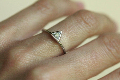 Triangle Cut Diamond 0.2 Carat Set In Gold Ring-Capucinne