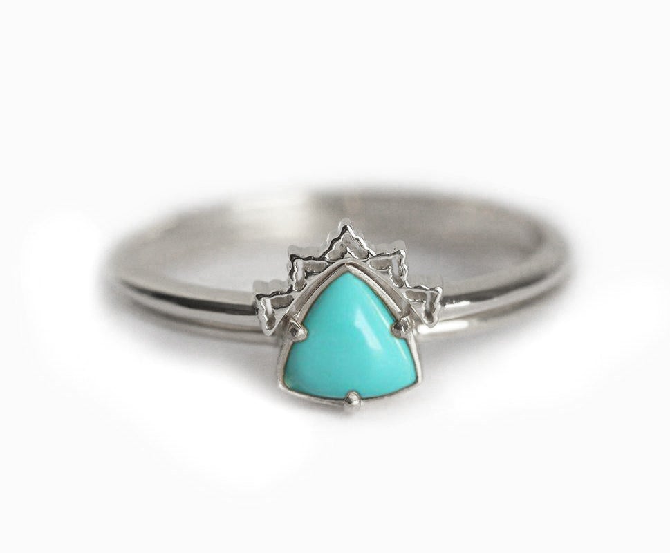 Trillion-Cut Turquoise Ring Set With Curved Lace Gold Wedding Band