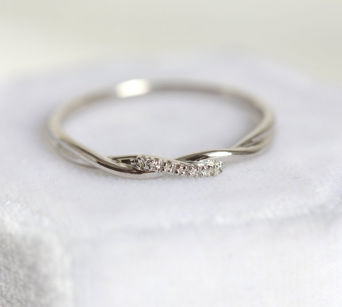 TWISTED BAND, ROPE WEDDING RING-Capucinne