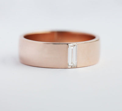 Baguette-shaped diamond ring