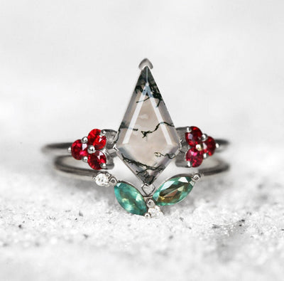 Kite Moss Agate, White Gold Ring Set with Side Red and Teal Blue Sapphires