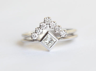 Princess-cut white diamond wedding ring set