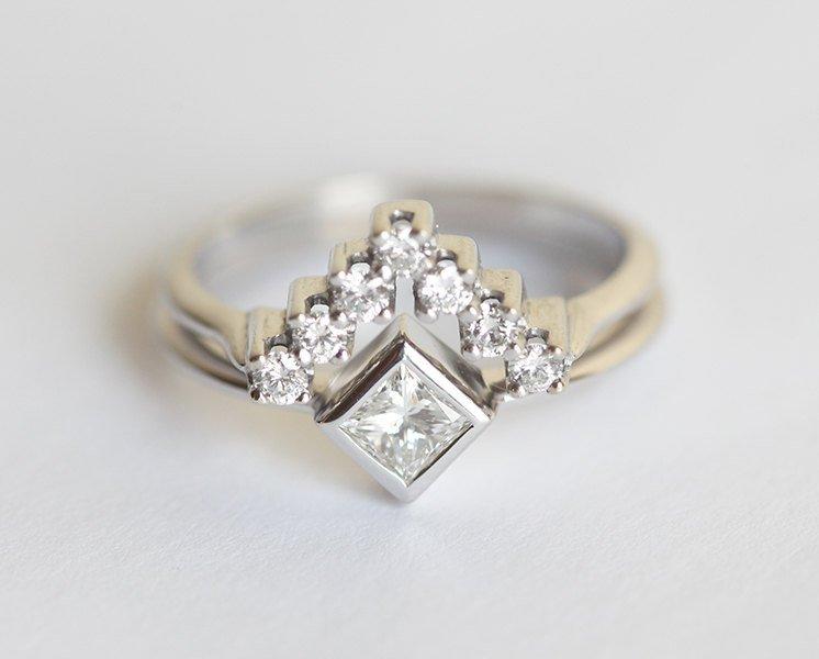 Princess-cut white diamond wedding ring set