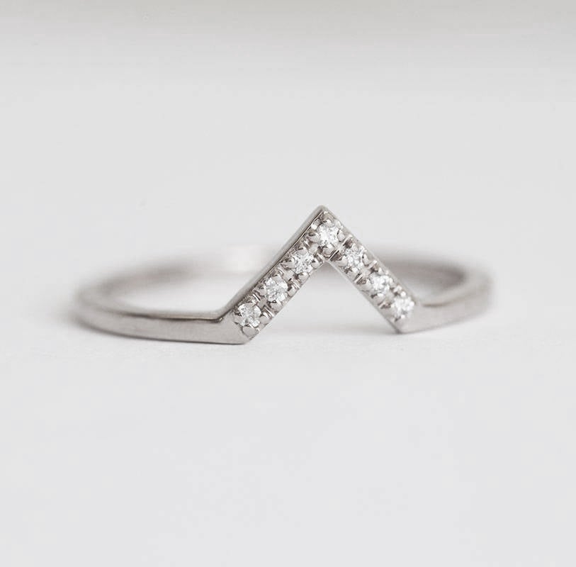 Nested round white diamond ring