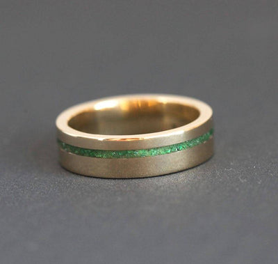 Gold ring with green emerald inlay, 5mm wide band, US size 5 1/2 & 7.