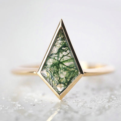 Kite Moss Agate, Yellow Gold Ring