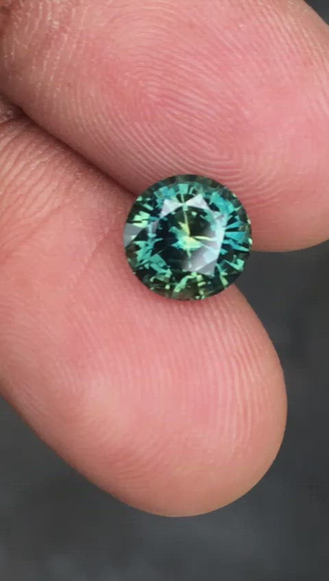 Loose round teal sapphire video