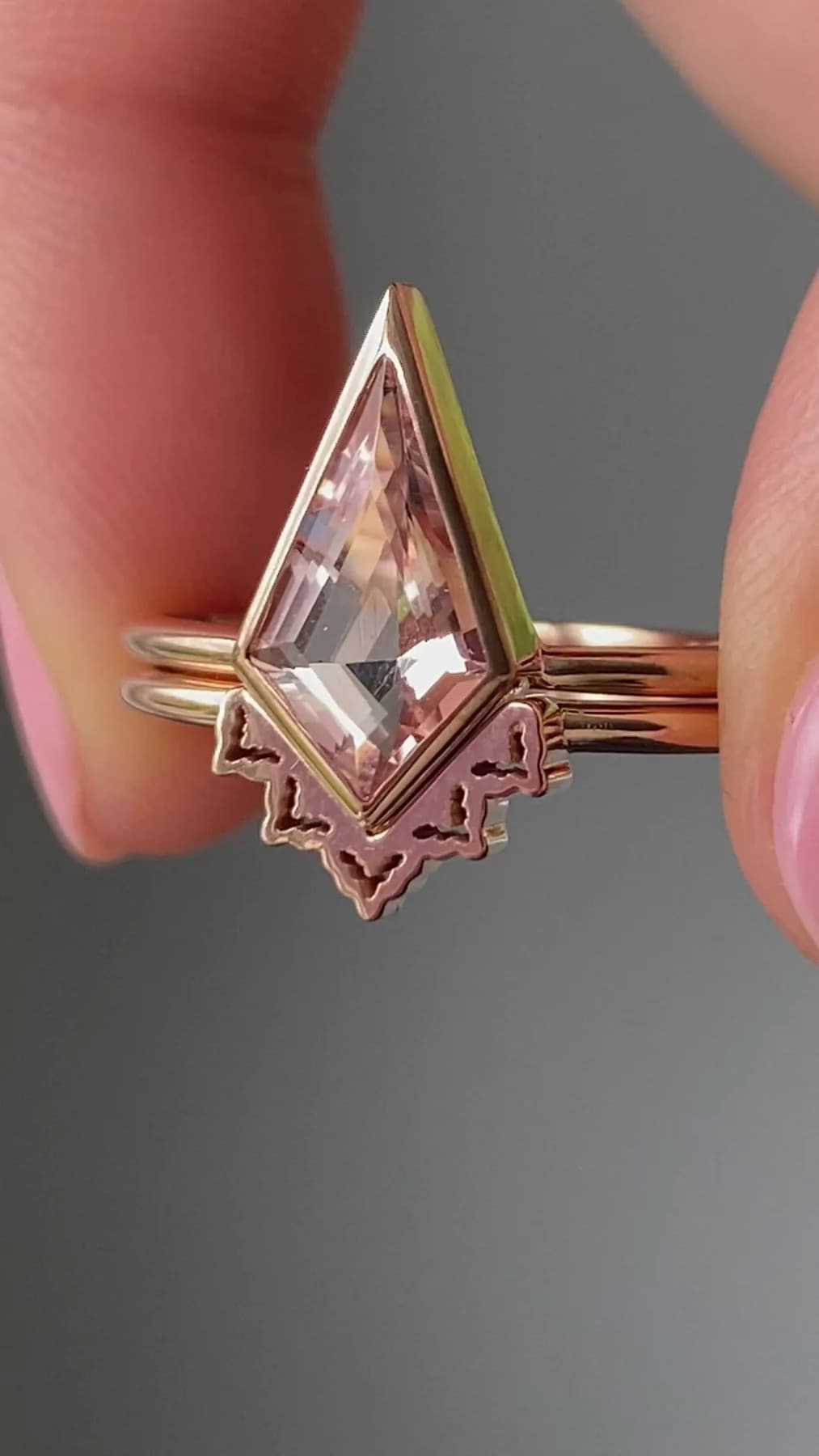 Kite Morganite Engagement Ring Set With Lace Band